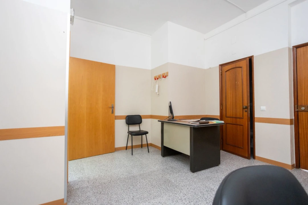 Loja para Arrendamento em Samora Correia Foto 5