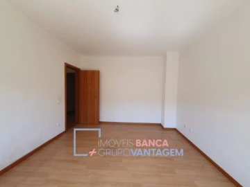 Apartamento T3 para Venda em O. Azeméis, Riba-Ul, Ul, Macinhata Seixa, Madail