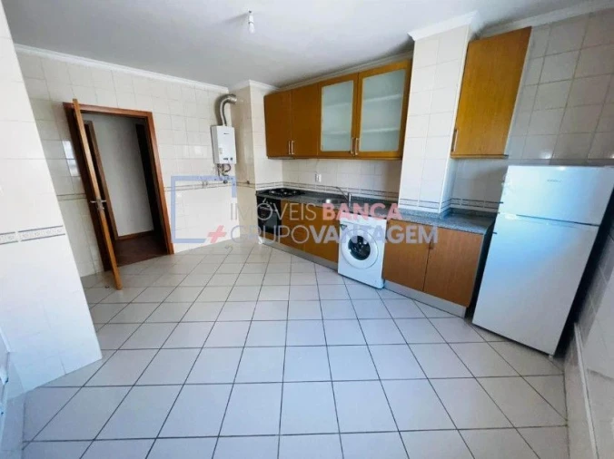 Apartamento T3 para Venda em O. Azeméis, Riba-Ul, Ul, Macinhata Seixa, Madail Foto 9