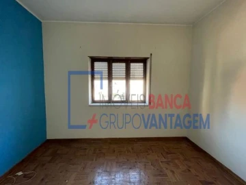 Moradia T5 para Venda em Paços da Serra