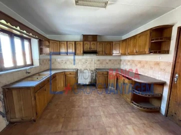 Moradia T5 para Venda em Paços da Serra