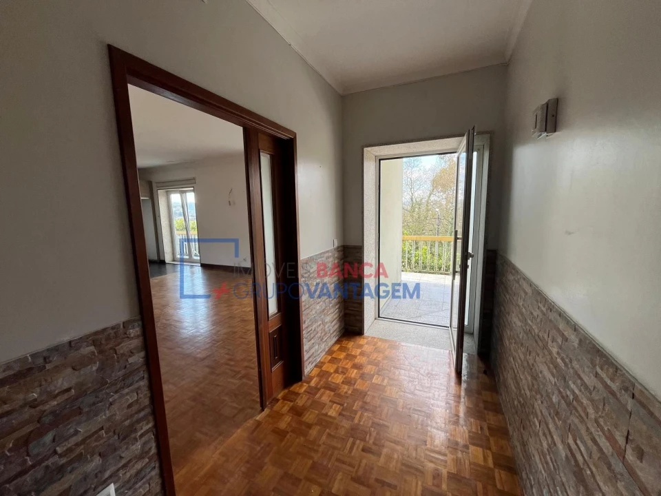 Moradia T3 para Venda em Pombeiro de Ribavizela Foto 11