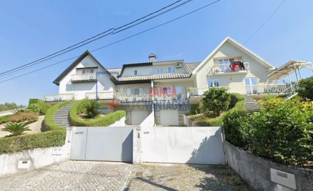 Moradia T3 para Venda em Pombeiro de Ribavizela
