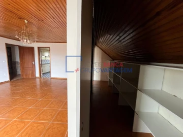 Moradia T3 para Venda em Pombeiro de Ribavizela