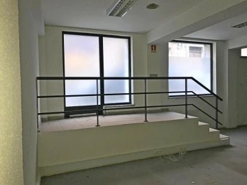 Loja para Venda em Torres Novas (Santa Maria, Salvador e Santiago)