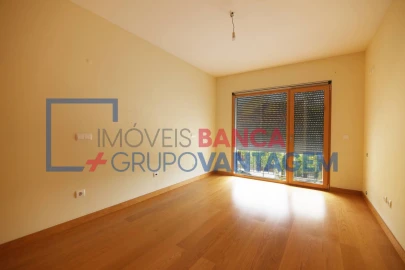 Apartamento T3 para Venda em Alto do Seixalinho, Santo André e Verderena