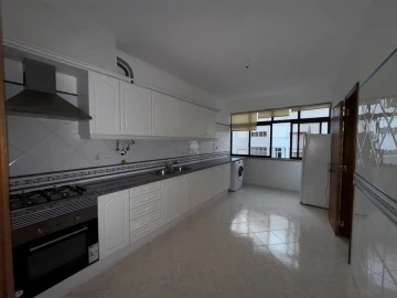 Apartamento T2 para Venda em Marvila, Ribeira Santarém, São Salvador, São Nicolau