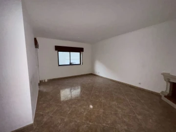 Apartamento T2 para Venda em Marvila, Ribeira Santarém, São Salvador, São Nicolau