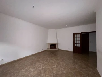 Apartamento T2 para Venda em Marvila, Ribeira Santarém, São Salvador, São Nicolau