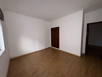 Apartamento T2 para Venda em Marvila, Ribeira Santarém, São Salvador, São Nicolau
