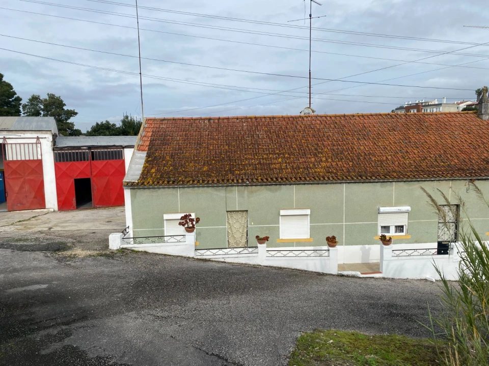 Moradia T4 para Venda em Marvila, Ribeira Santarém, São Salvador, São Nicolau Foto 2