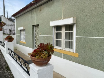 Moradia T4 para Venda em Marvila, Ribeira Santarém, São Salvador, São Nicolau
