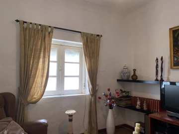 Moradia T4 para Venda em Marvila, Ribeira Santarém, São Salvador, São Nicolau