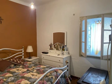 Moradia T4 para Venda em Marvila, Ribeira Santarém, São Salvador, São Nicolau