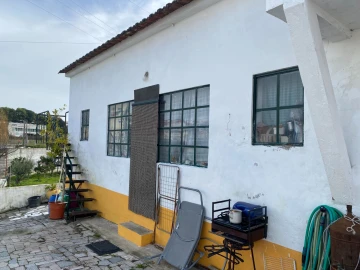 Moradia T4 para Venda em Marvila, Ribeira Santarém, São Salvador, São Nicolau