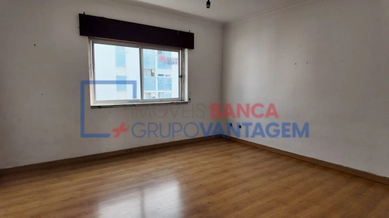 Apartamento T3 para Venda em Seixal, Arrentela e Aldeia de Paio Pires Foto 14