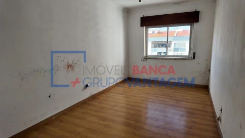 Apartamento T3 para Venda em Seixal, Arrentela e Aldeia de Paio Pires