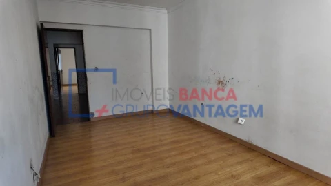 Apartamento T3 para Venda em Seixal, Arrentela e Aldeia de Paio Pires