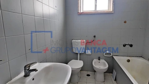 Apartamento T3 para Venda em Seixal, Arrentela e Aldeia de Paio Pires