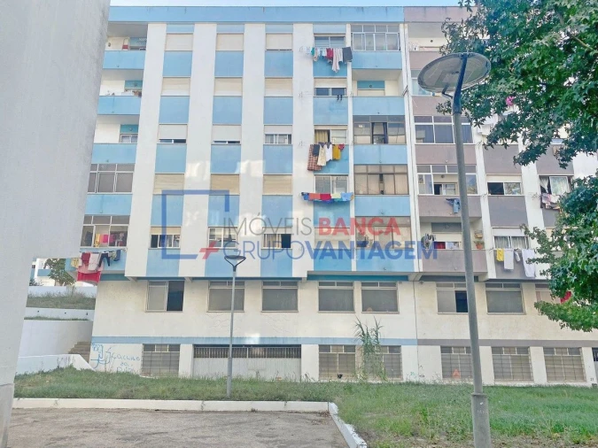 Apartamento T3 para Venda em Seixal, Arrentela e Aldeia de Paio Pires Foto 2