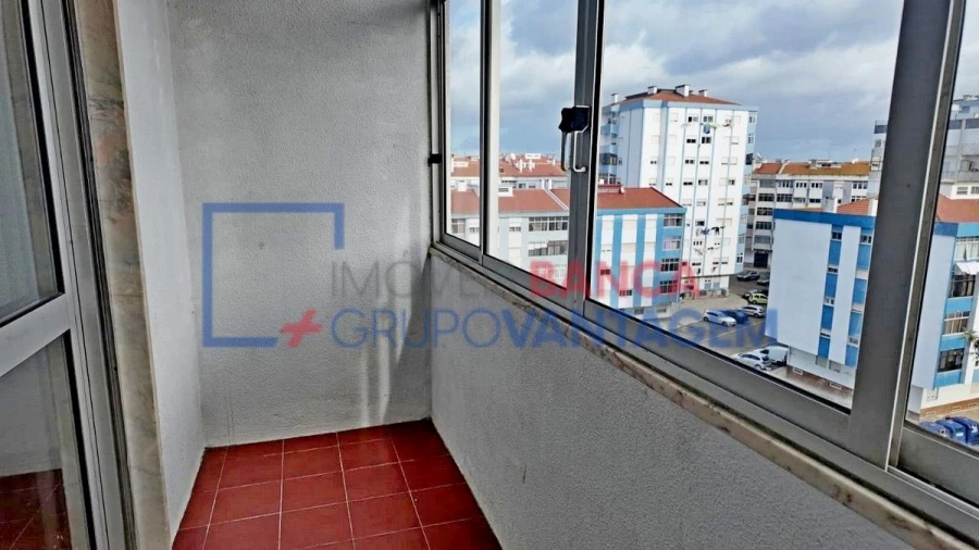 Apartamento T3 para Venda em Seixal, Arrentela e Aldeia de Paio Pires Foto 16