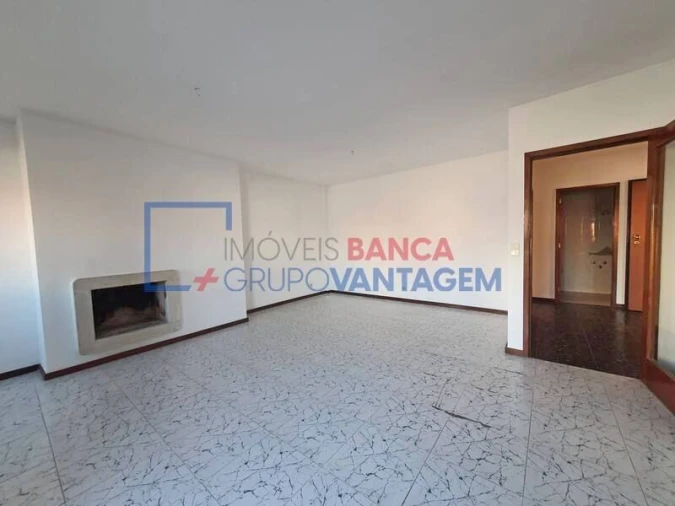 Apartamento T2 para Venda em Valongo Foto 6