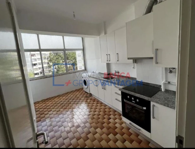 Apartamento T3 para Venda em Rio de Mouro Foto 10