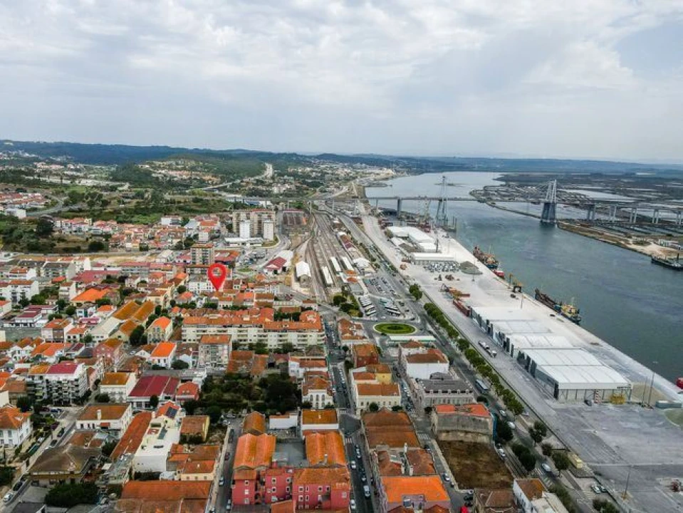 Armazém para Venda em Buarcos Foto 1