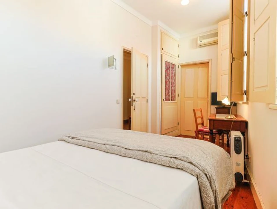 Moradia T4 para Venda em Buarcos Foto 6