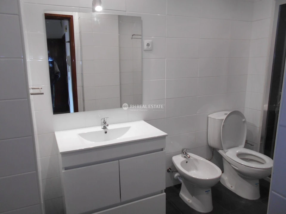 Apartamento T1 para Arrendamento em Buarcos Foto 4