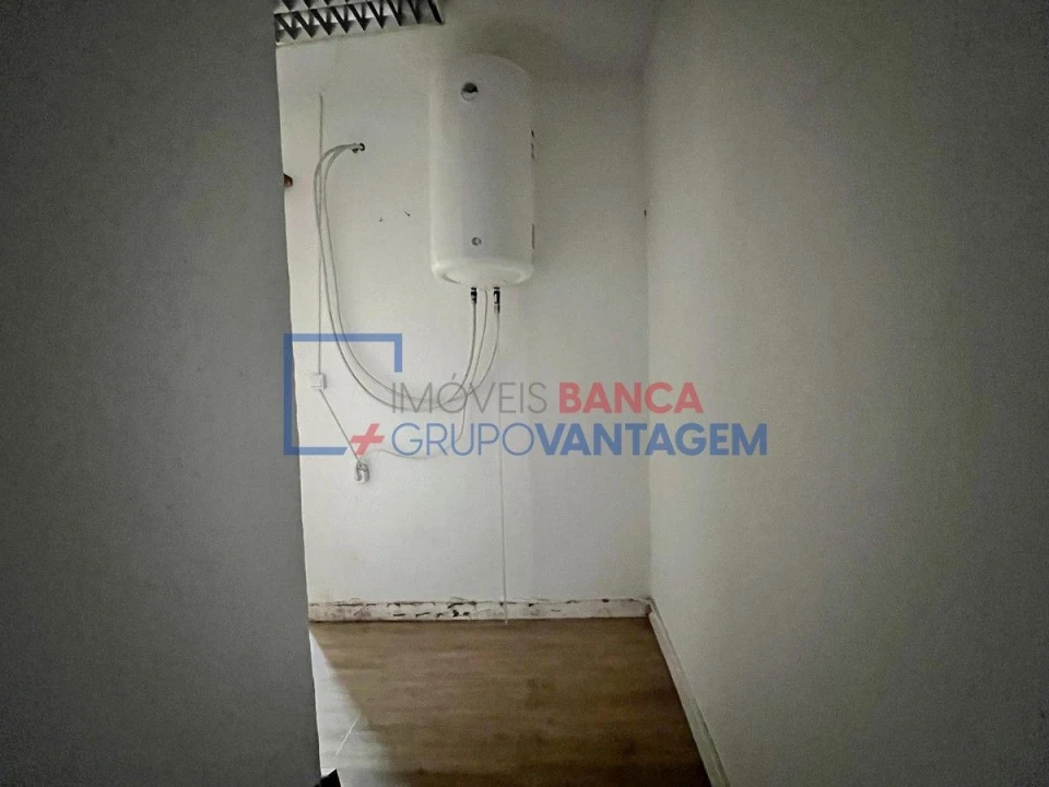 Apartamento T3 para Venda em Ramada e Caneças Foto 3