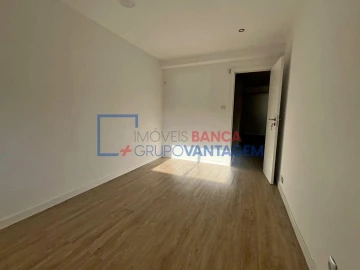 Apartamento T3 para Venda em Ramada e Caneças