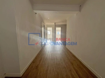 Apartamento T3 para Venda em Ramada e Caneças