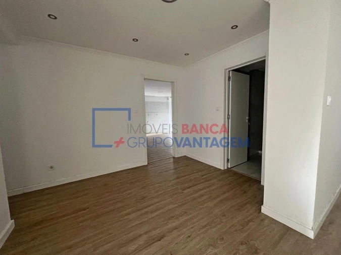 Apartamento T3 para Venda em Ramada e Caneças Foto 15