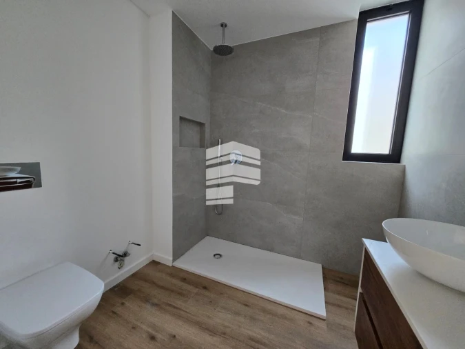 Apartamento T1 para Venda em São Martinho Foto 14