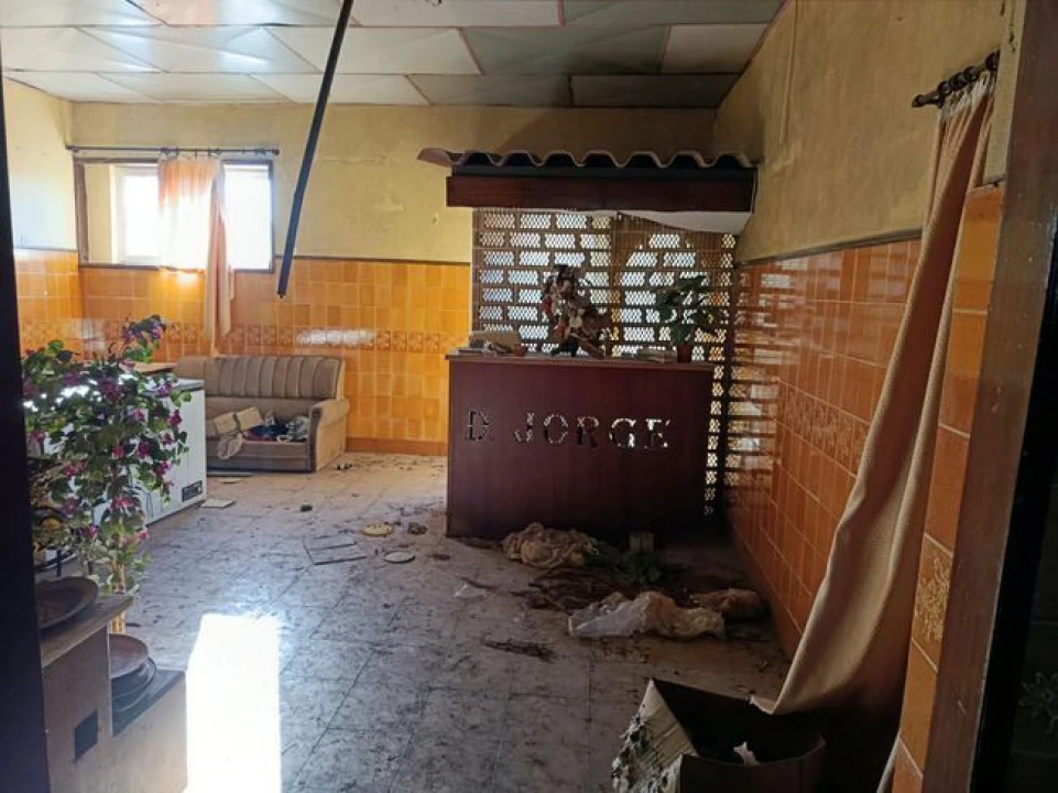 Armazém para Venda em Paços de Brandão Foto 8