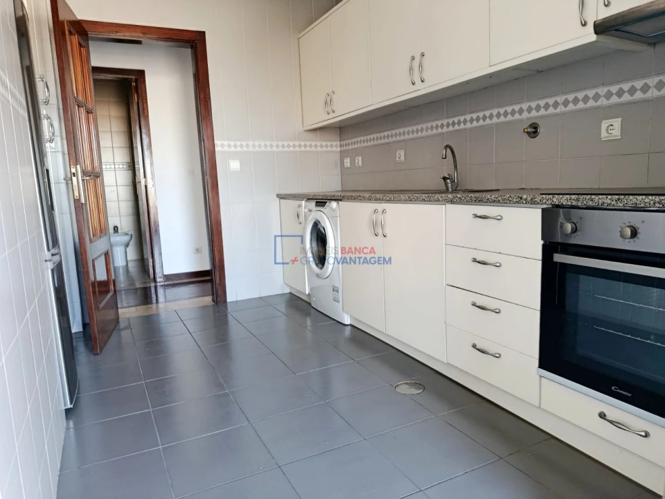 Apartamento T2 para Venda em Santa Marinha e São Pedro da Afurada Foto 16
