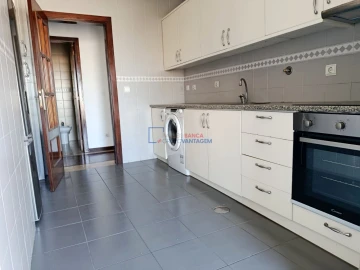 Apartamento T2 para Venda em Santa Marinha e São Pedro da Afurada