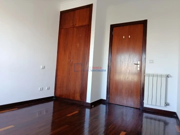 Apartamento T2 para Venda em Santa Marinha e São Pedro da Afurada