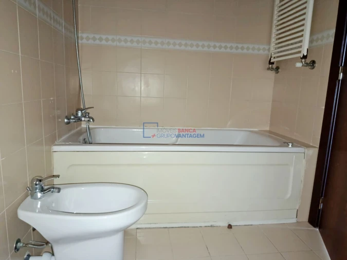 Apartamento T2 para Venda em Santa Marinha e São Pedro da Afurada Foto 13