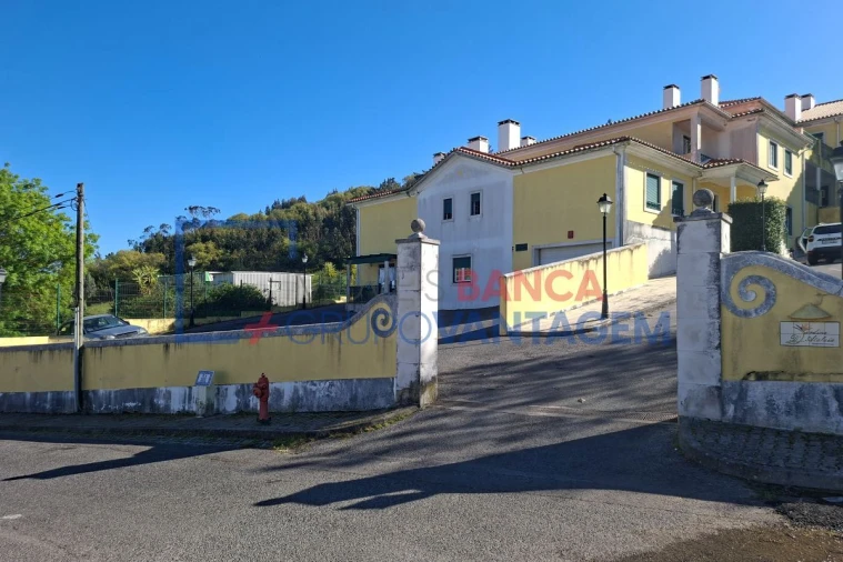 Negócio para Venda em Venda do Pinheiro e Santo Estêvão das Galés Foto 4