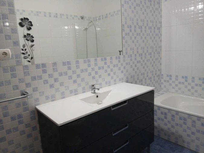 Apartamento T2 para Arrendamento em Cedofeita, Santo Ildefonso, Sé, Miragaia, São Nicolau e Vitória Foto 6