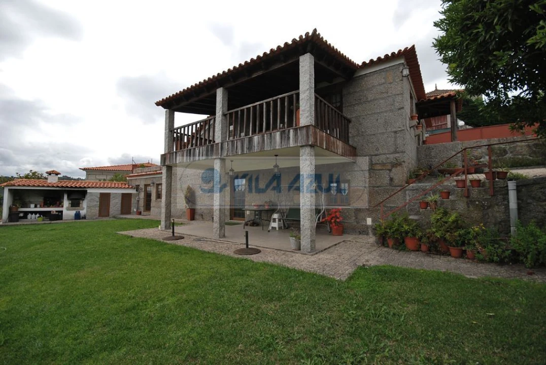 Quinta T3 para Venda em Santa Cruz do Douro e São Tomé de Covelas Foto 3