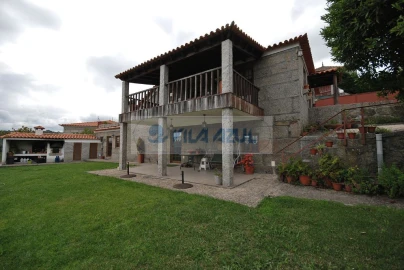 Quinta T3 para Venda em Santa Cruz do Douro e São Tomé de Covelas