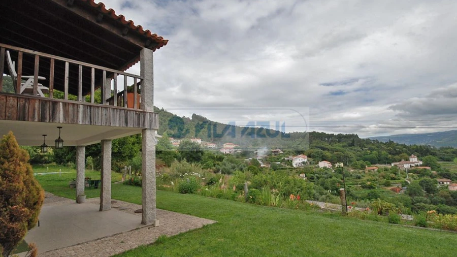 Quinta T3 para Venda em Santa Cruz do Douro e São Tomé de Covelas