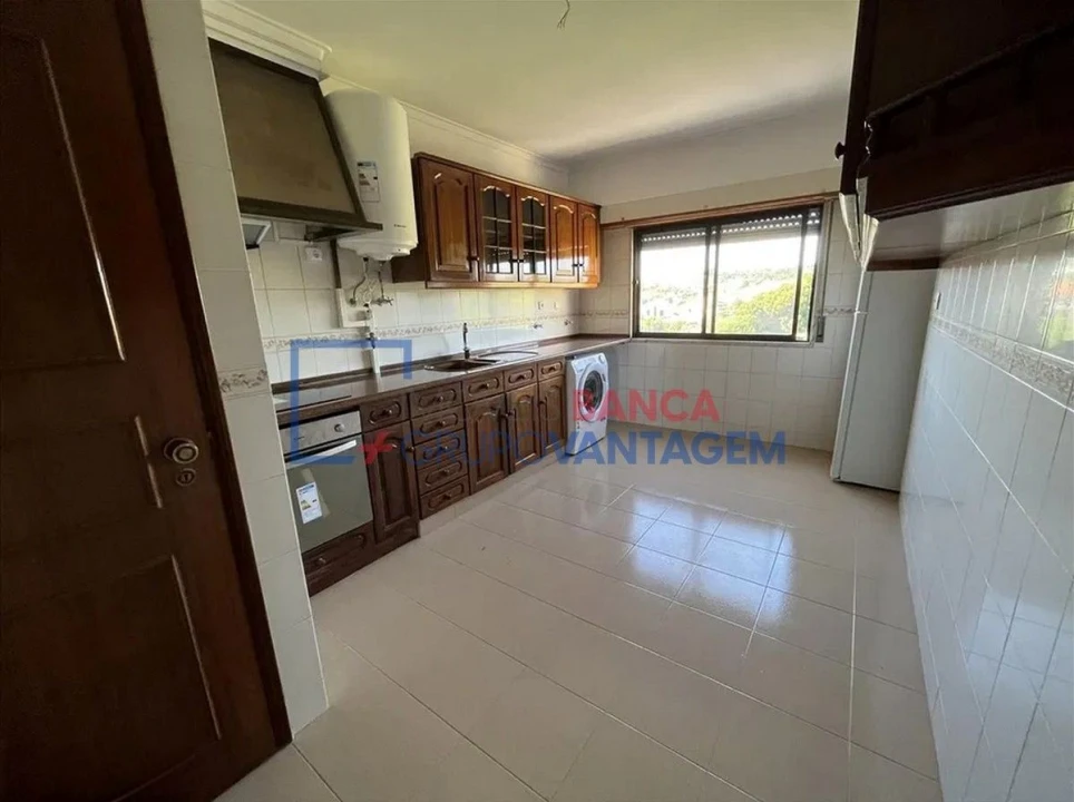 Apartamento T2 para Venda em Agualva e Mira-Sintra Foto 2