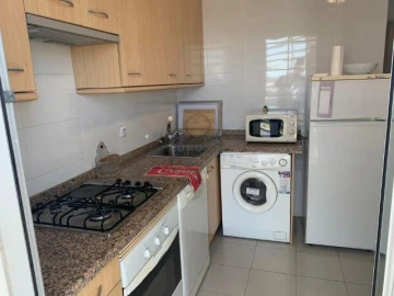 Apartamento T1 para Arrendamento em Campolide