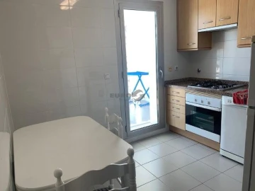 Apartamento T1 para Arrendamento em Campolide