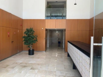 Apartamento T1 para Arrendamento em Campolide