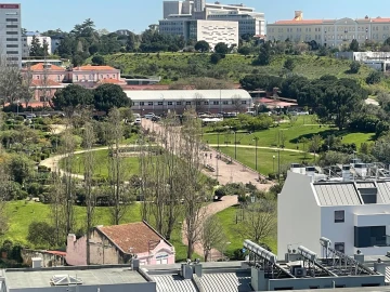 Apartamento T1 para Arrendamento em Campolide